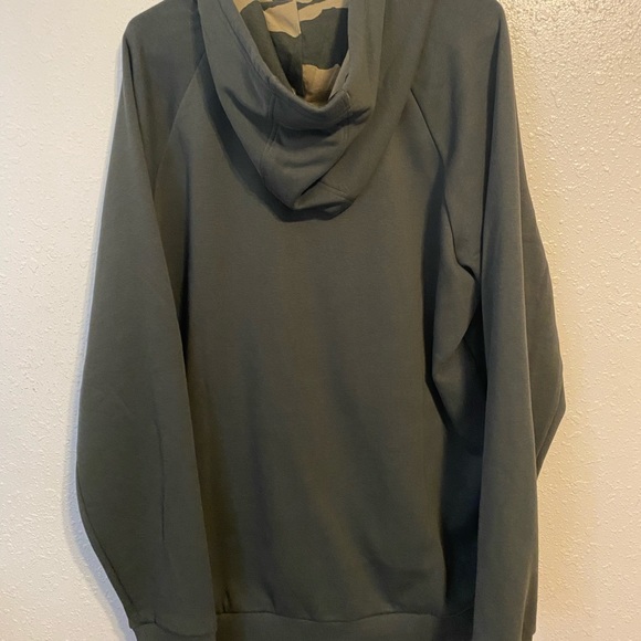 UnderArmour Camo Print Hoodie. New with tags. Only tried on 3x. Size XL. - Picture 2 of 4